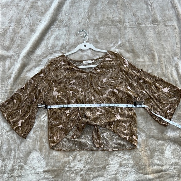 Millibon Brown Sequin Boxy Crop Blouse - Picture 4 of 7